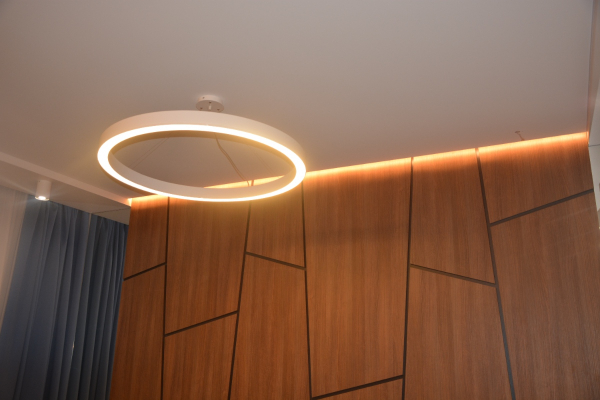 Потолок с подсветкой