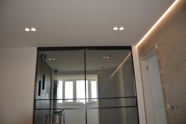 Потолок в прихожей