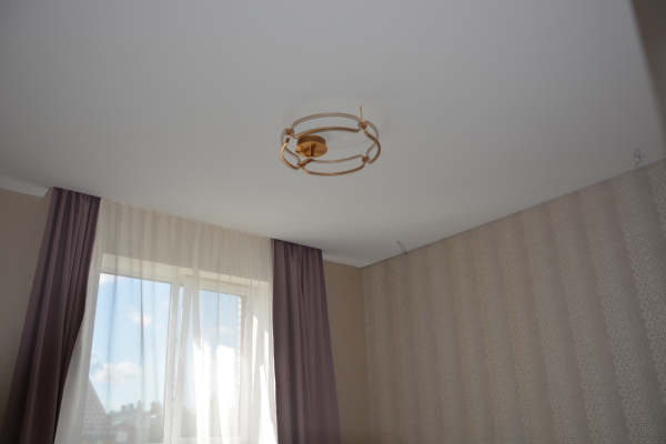 Стоимость потолка для детской 14 м²